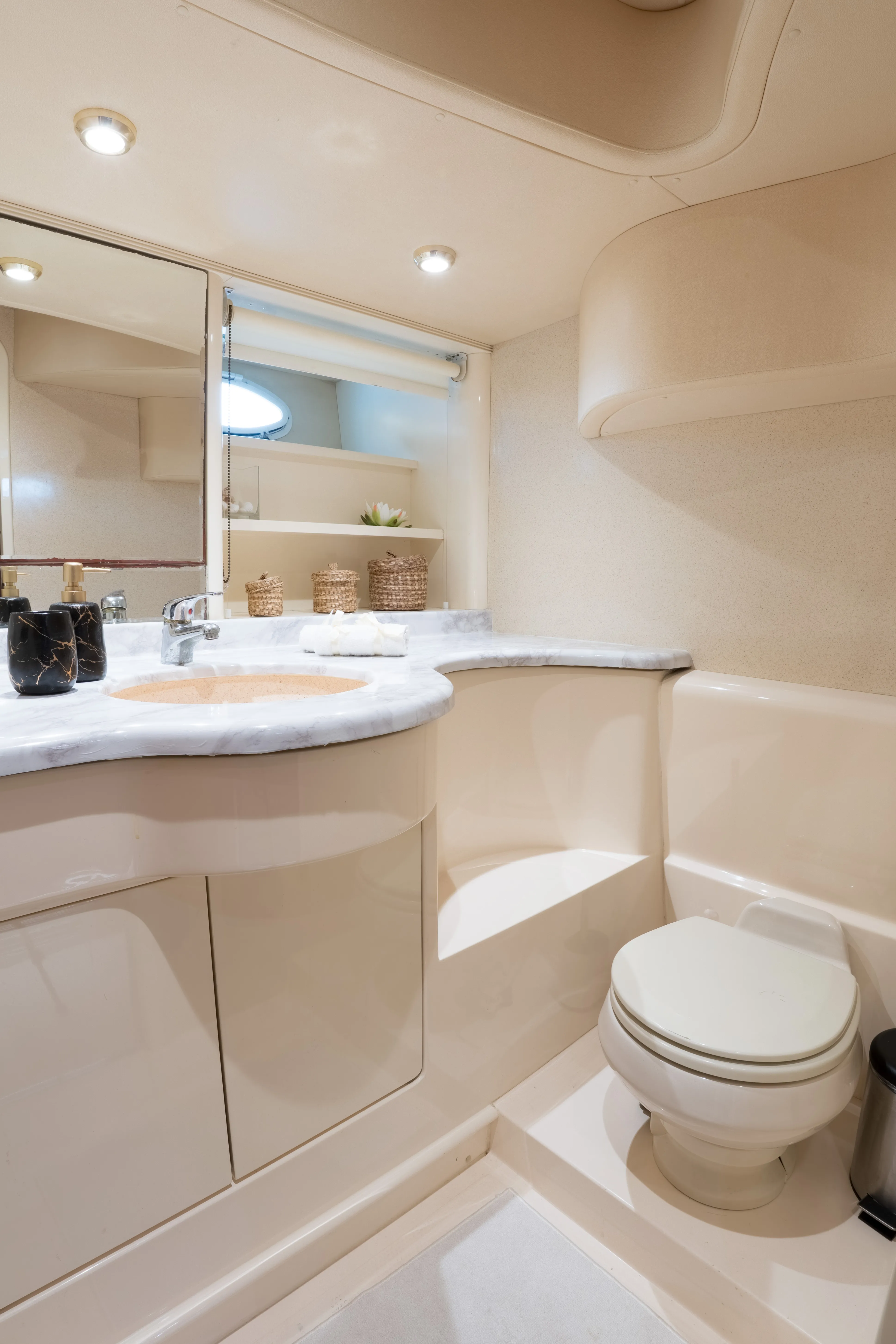 Image slide 130222