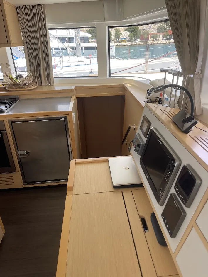 Image slide 130375