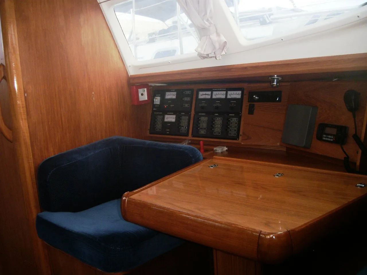 Image slide 1305