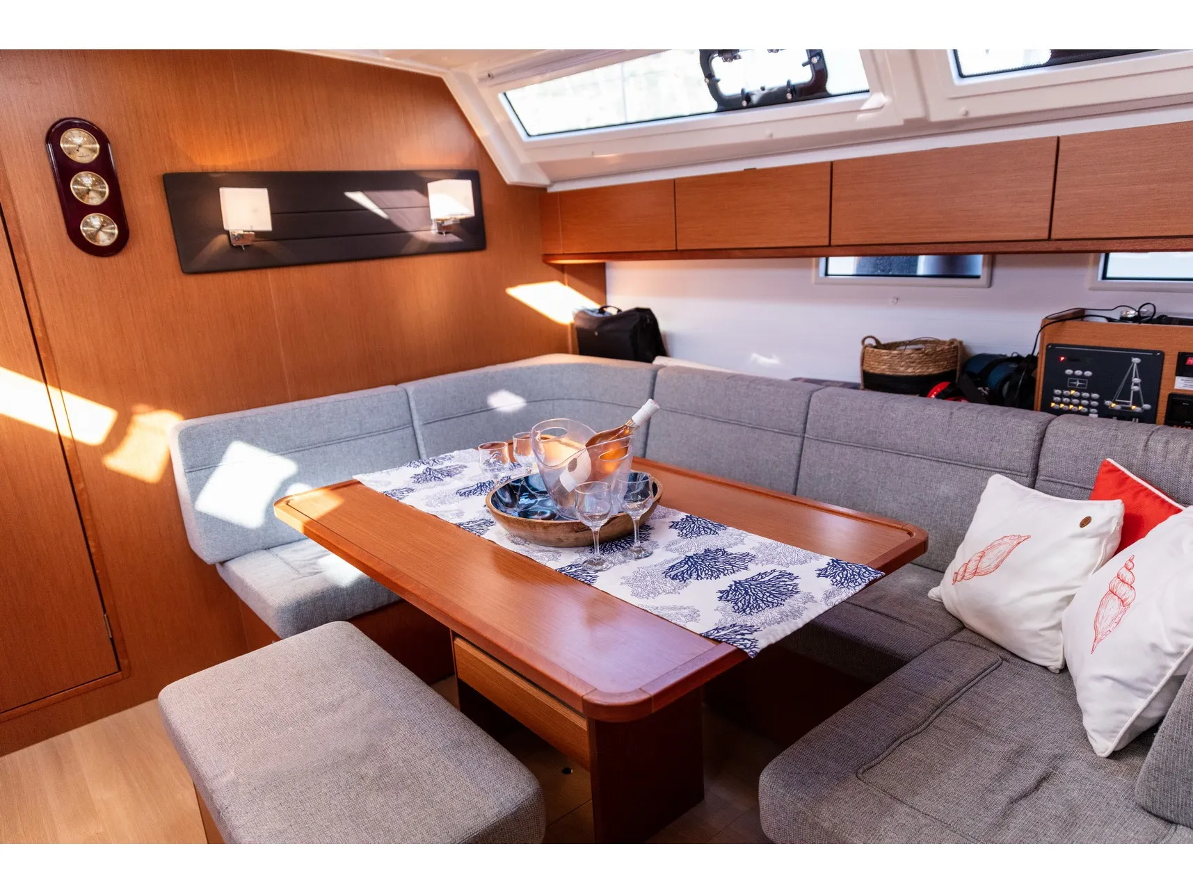 Image slide 132119