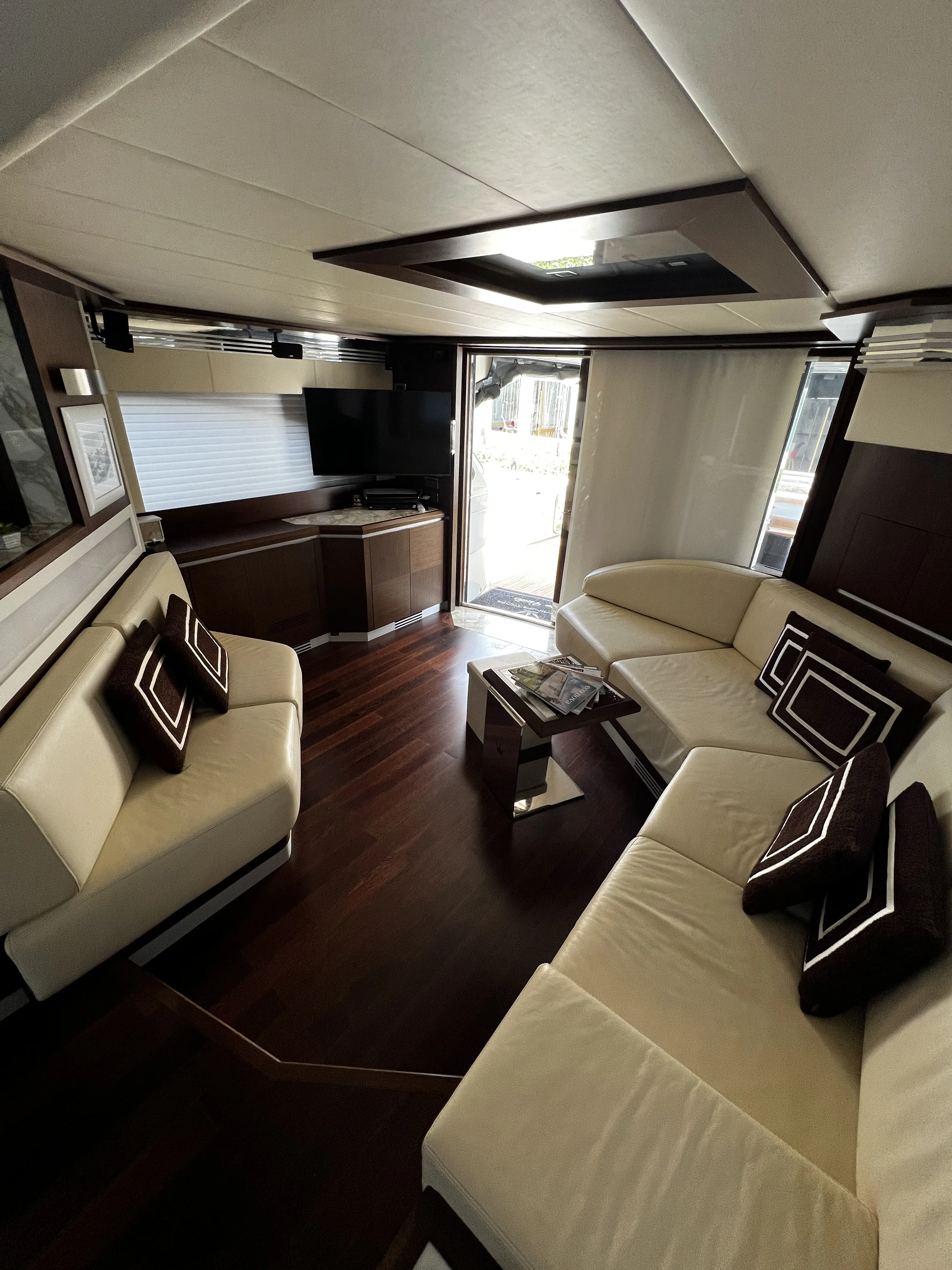 Image slide 133011