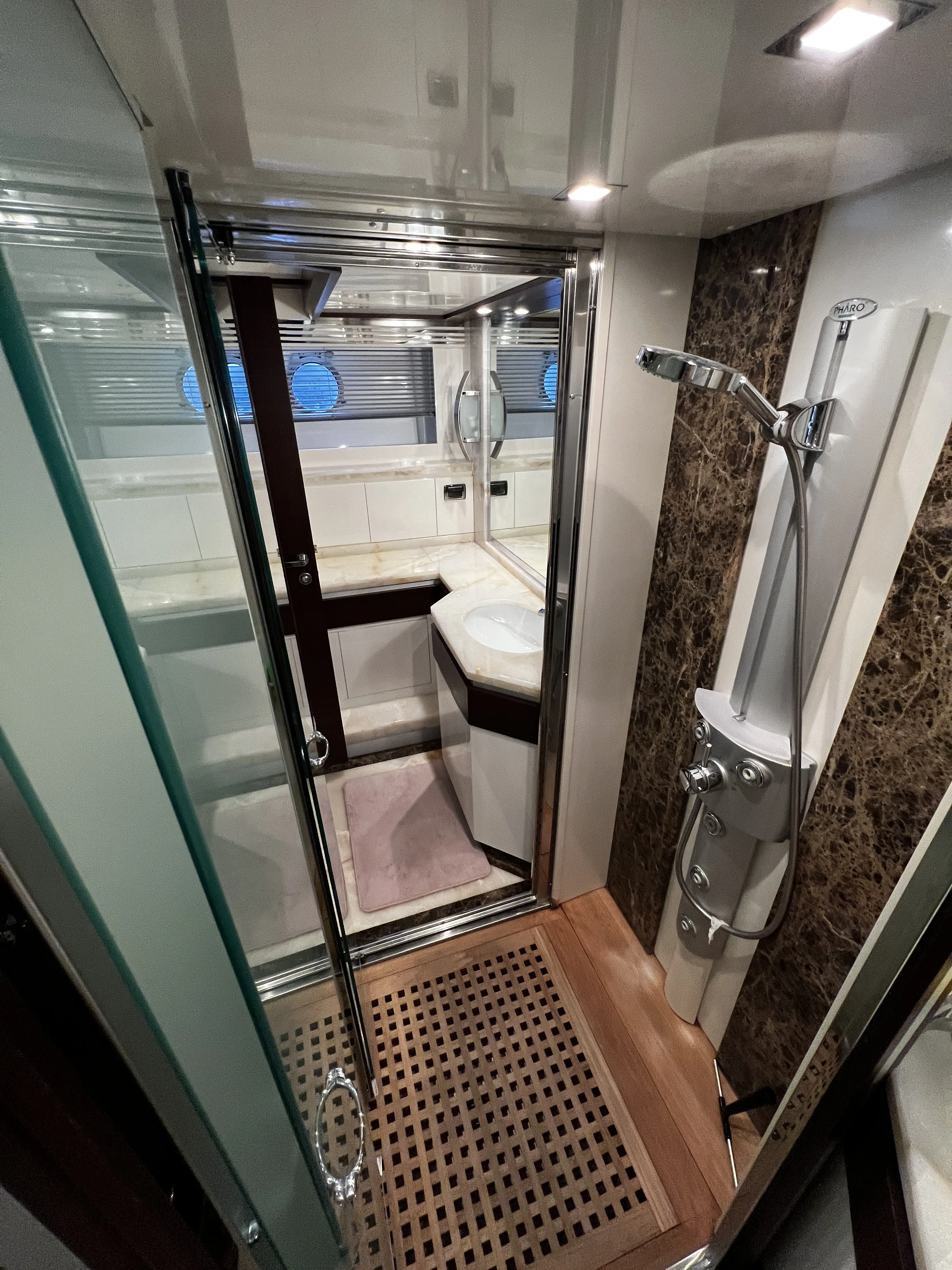 Image slide 133016