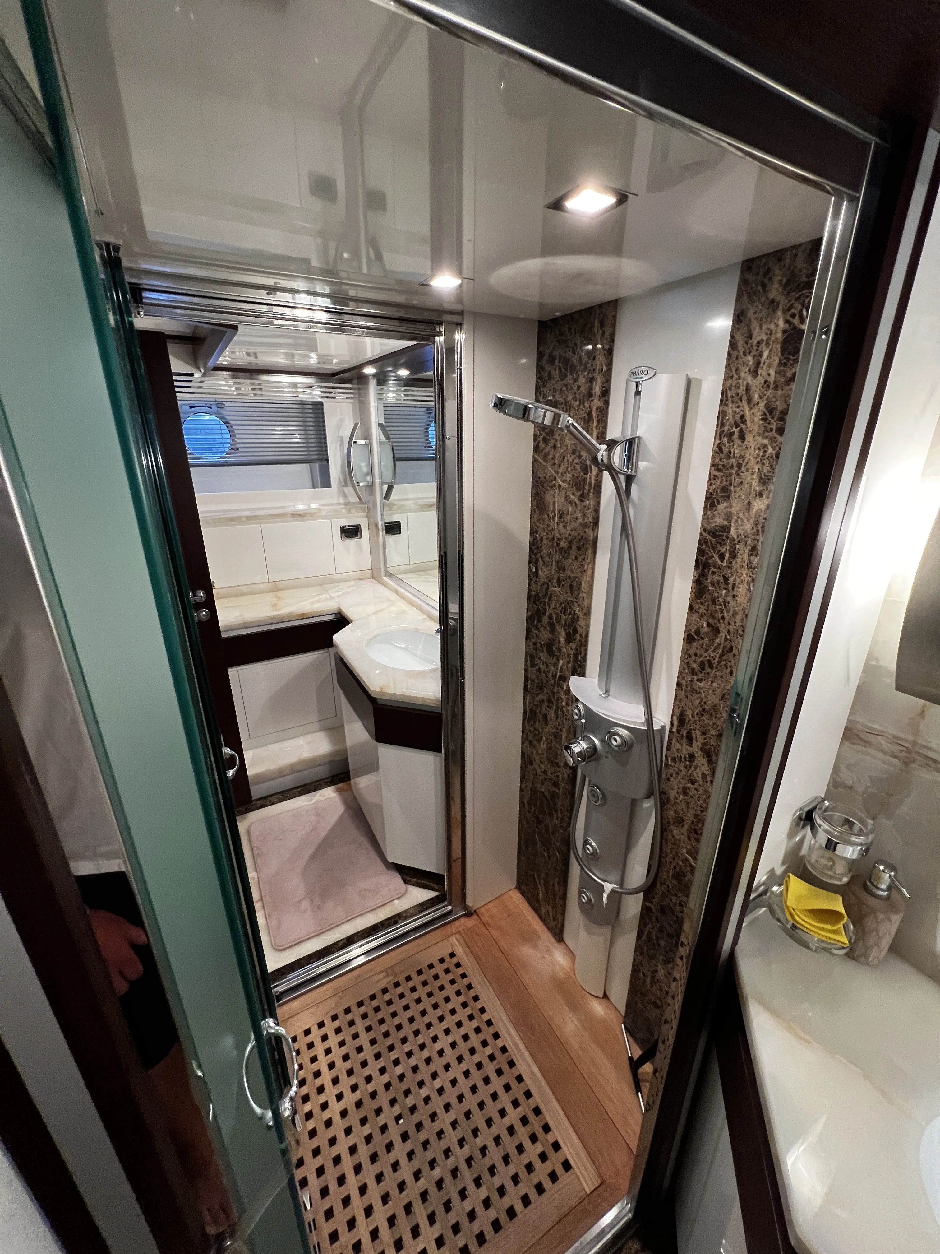 Image slide 133017
