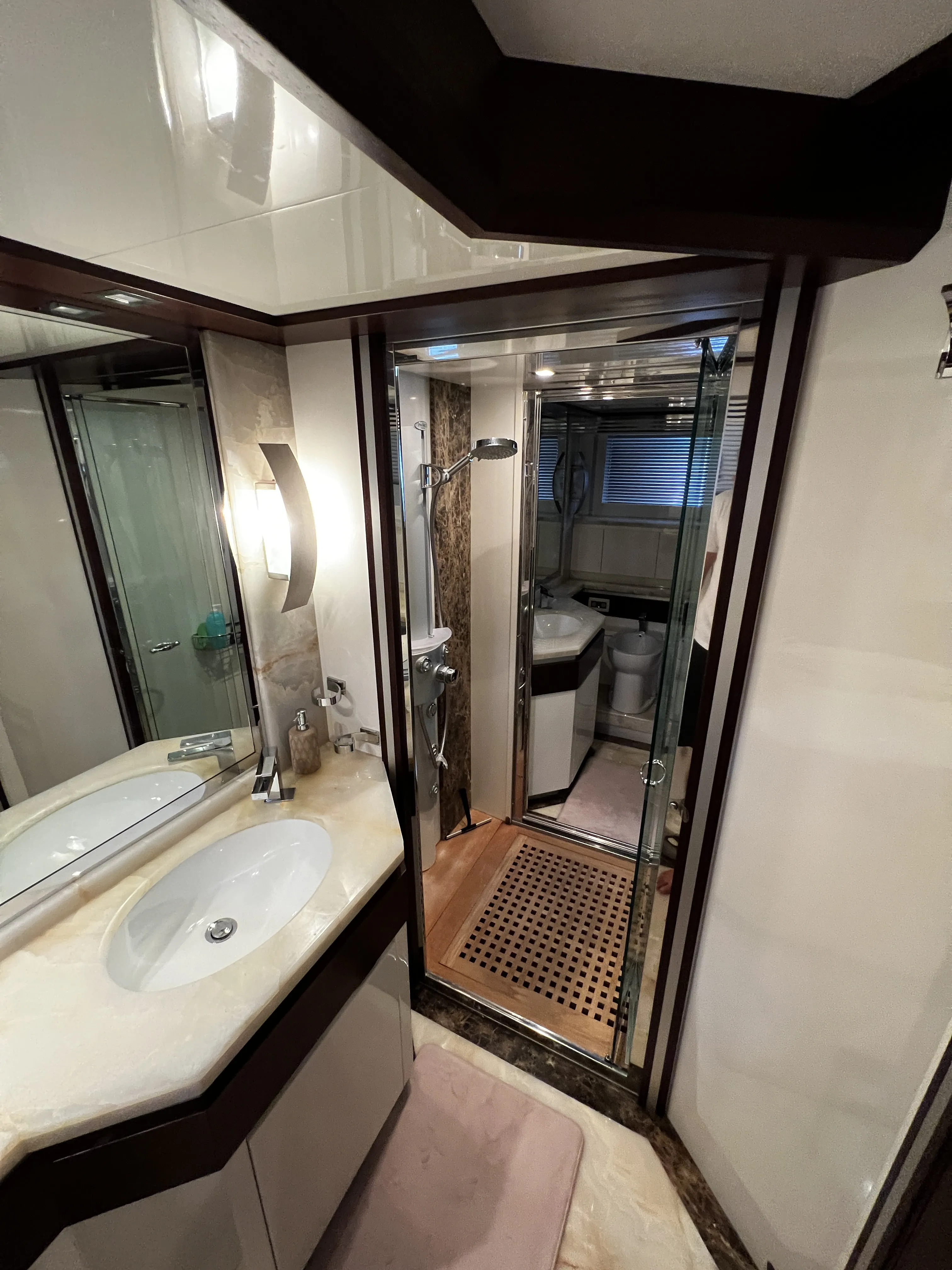 Image slide 133020