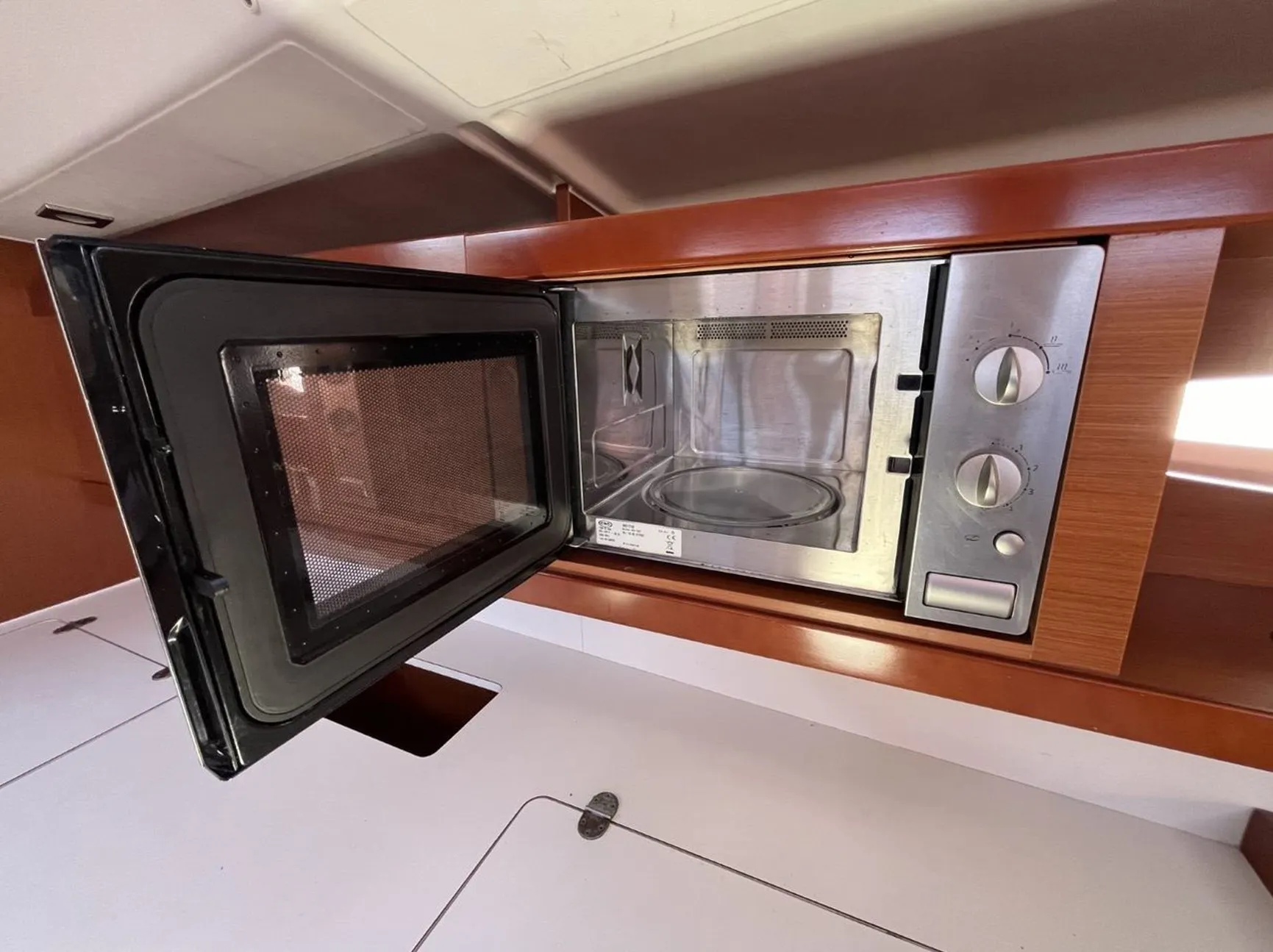 Image slide 133135