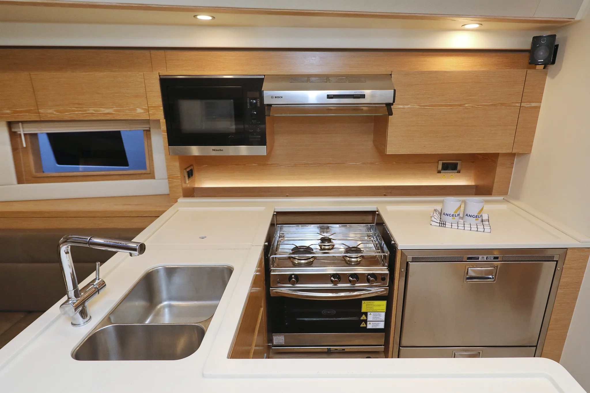 Image slide 13351