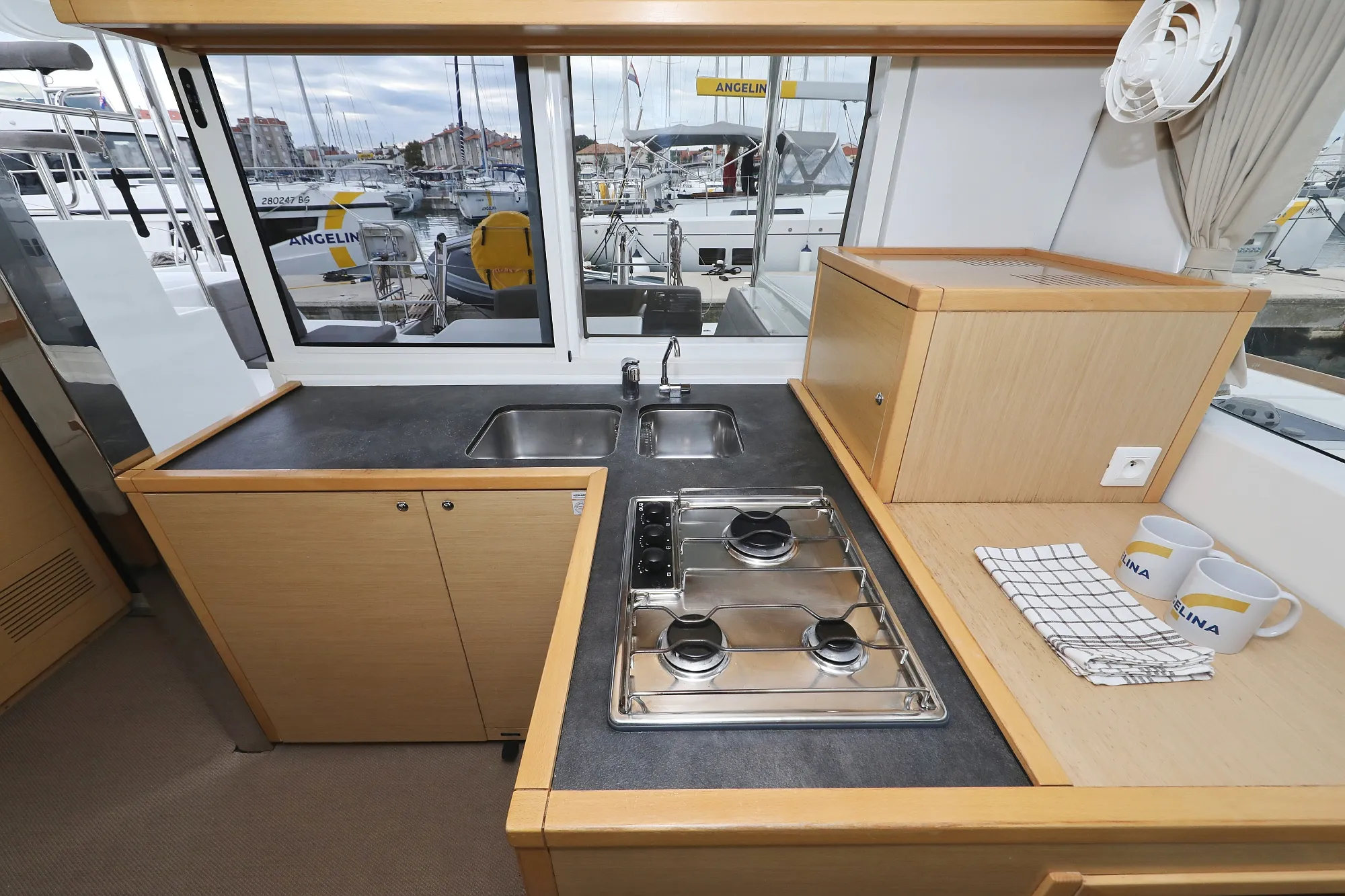 Image slide 13447
