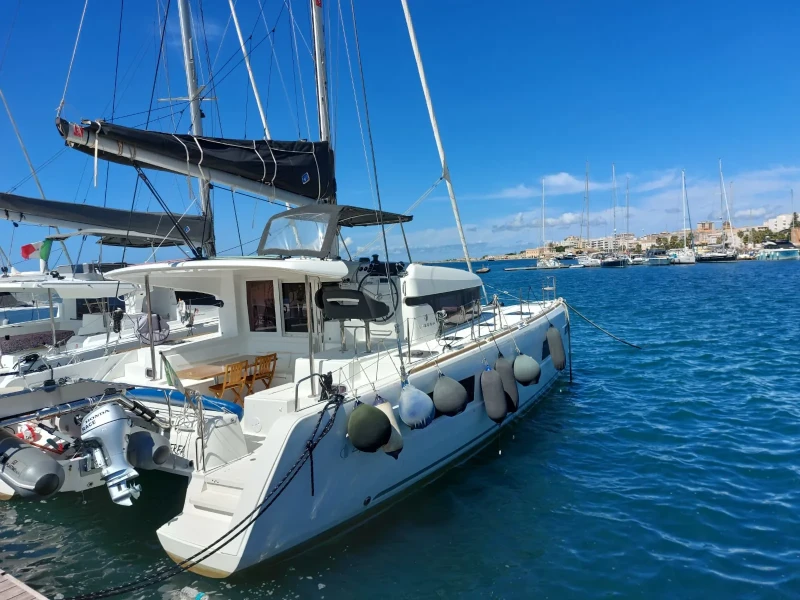 Lagoon 40 Nerea boat image