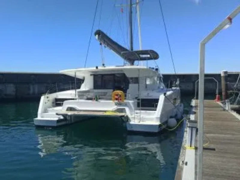 Astréa 42 Dorella boat image