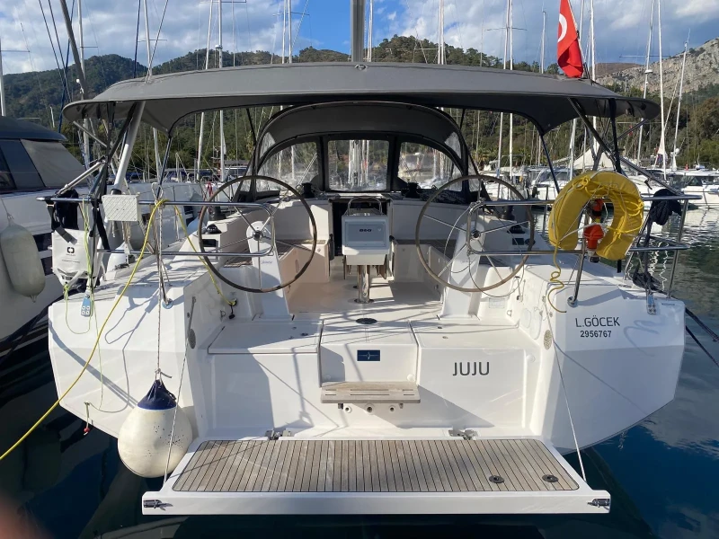 Bavaria C42 Juju boat image