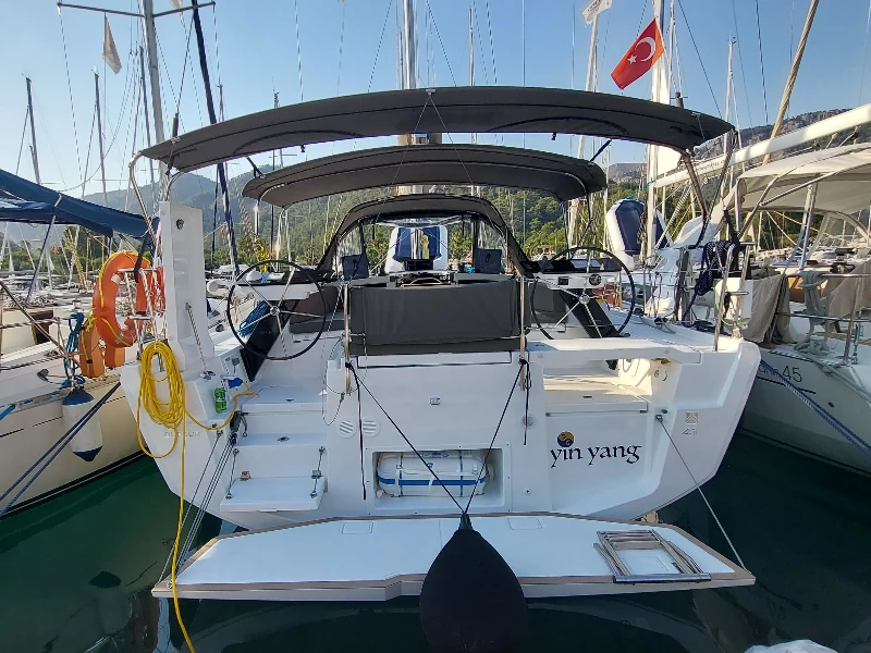 Dufour 41 YIN YANG boat image