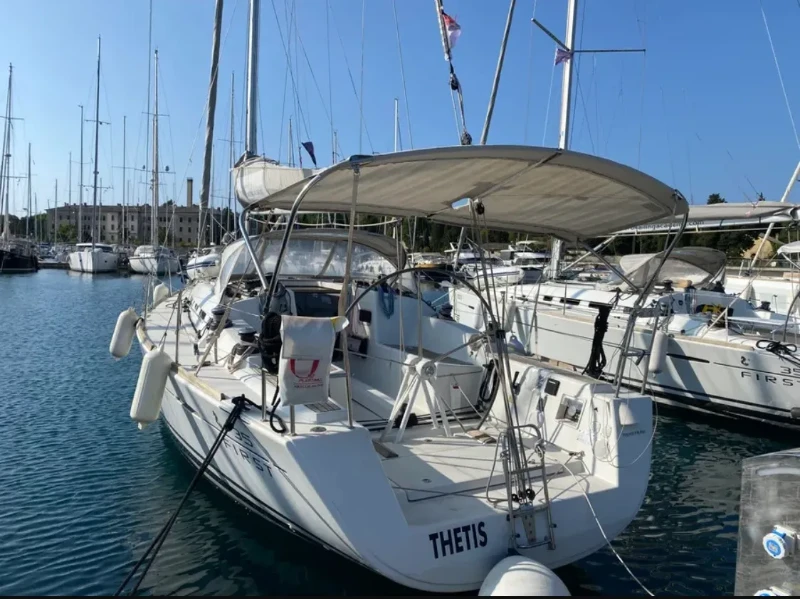 First 35 THETIS boat image