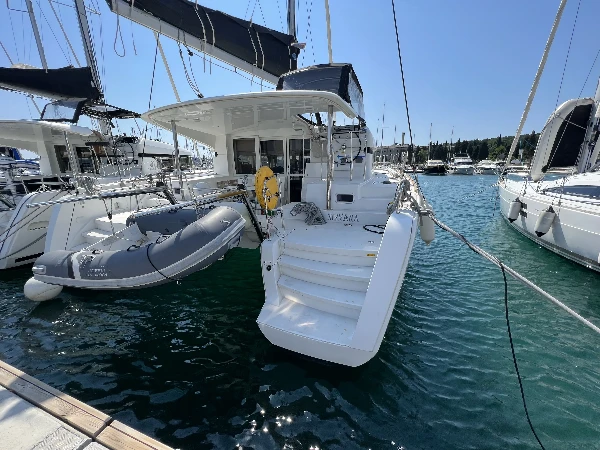 Lagoon 39 NIRVANA boat image
