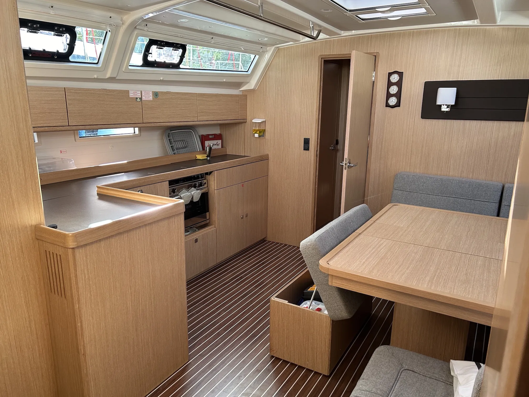 Image slide 135357