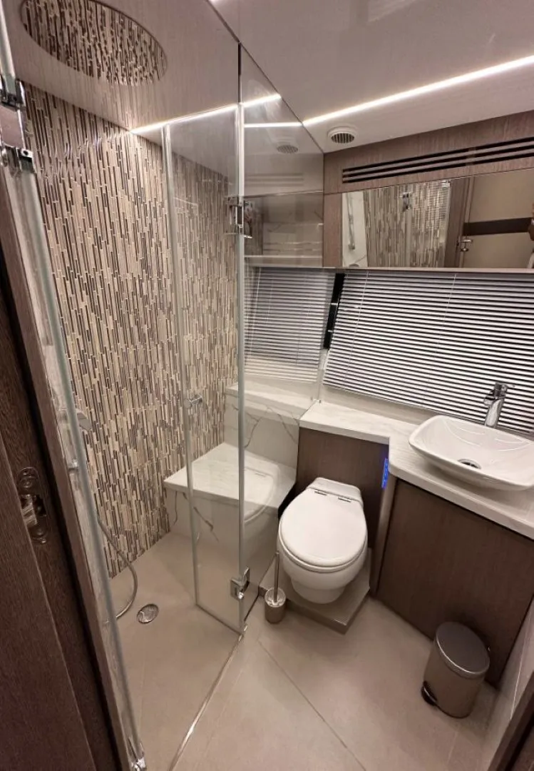 Image slide 135970