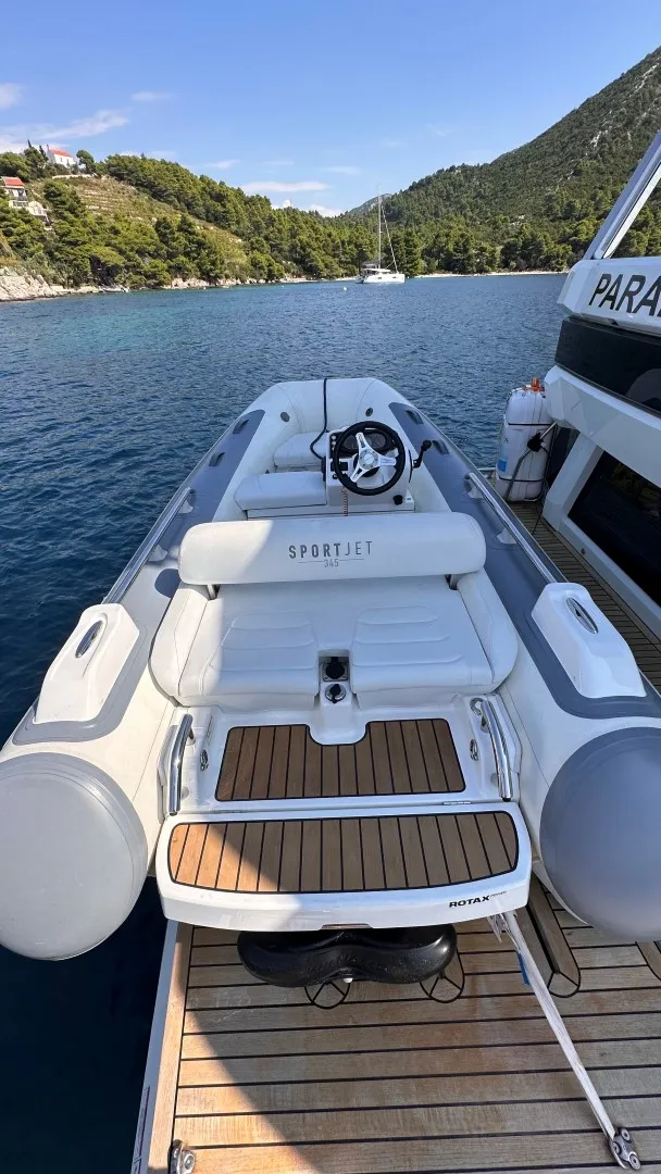 Image slide 135981