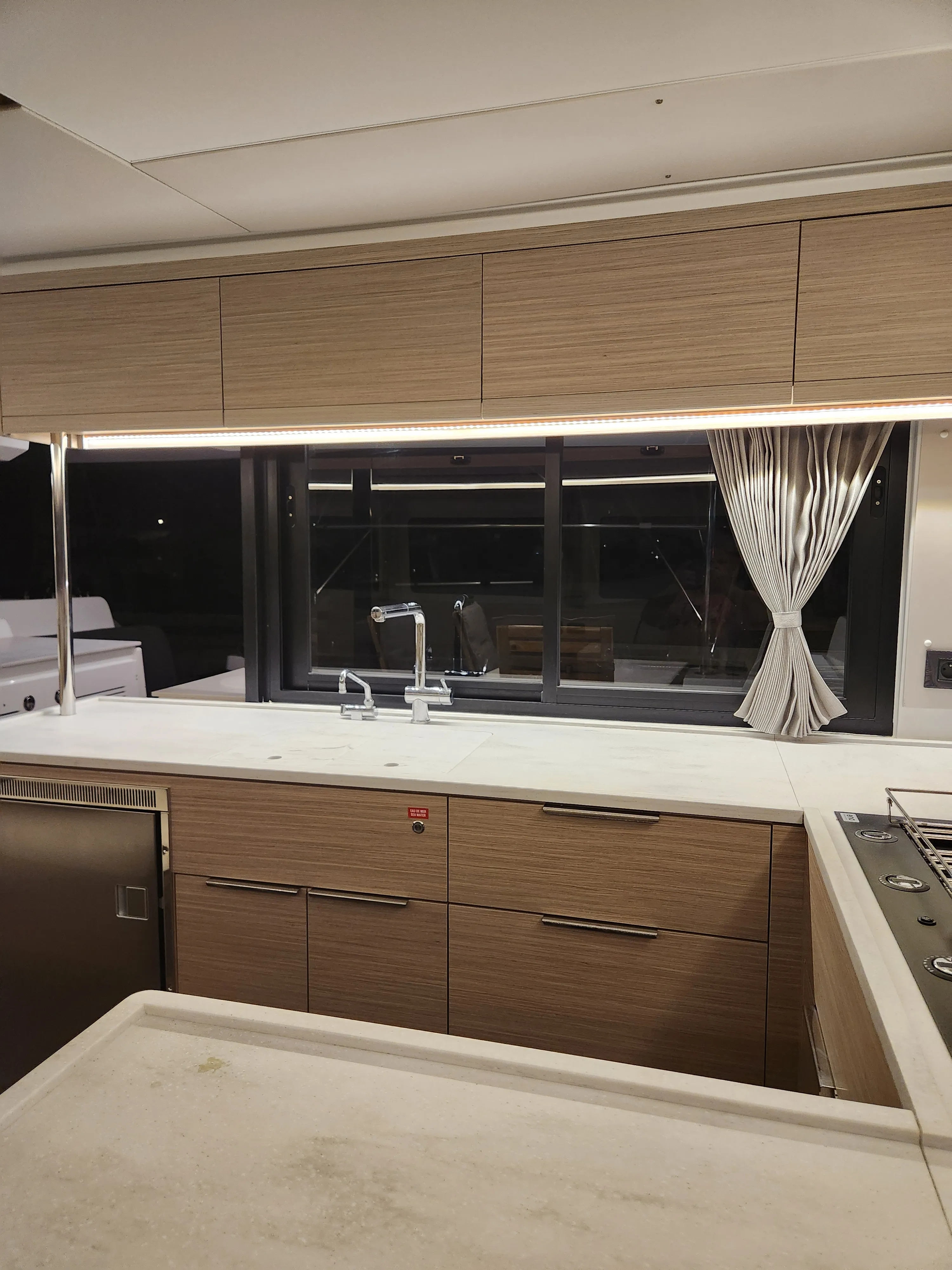 Image slide 136009