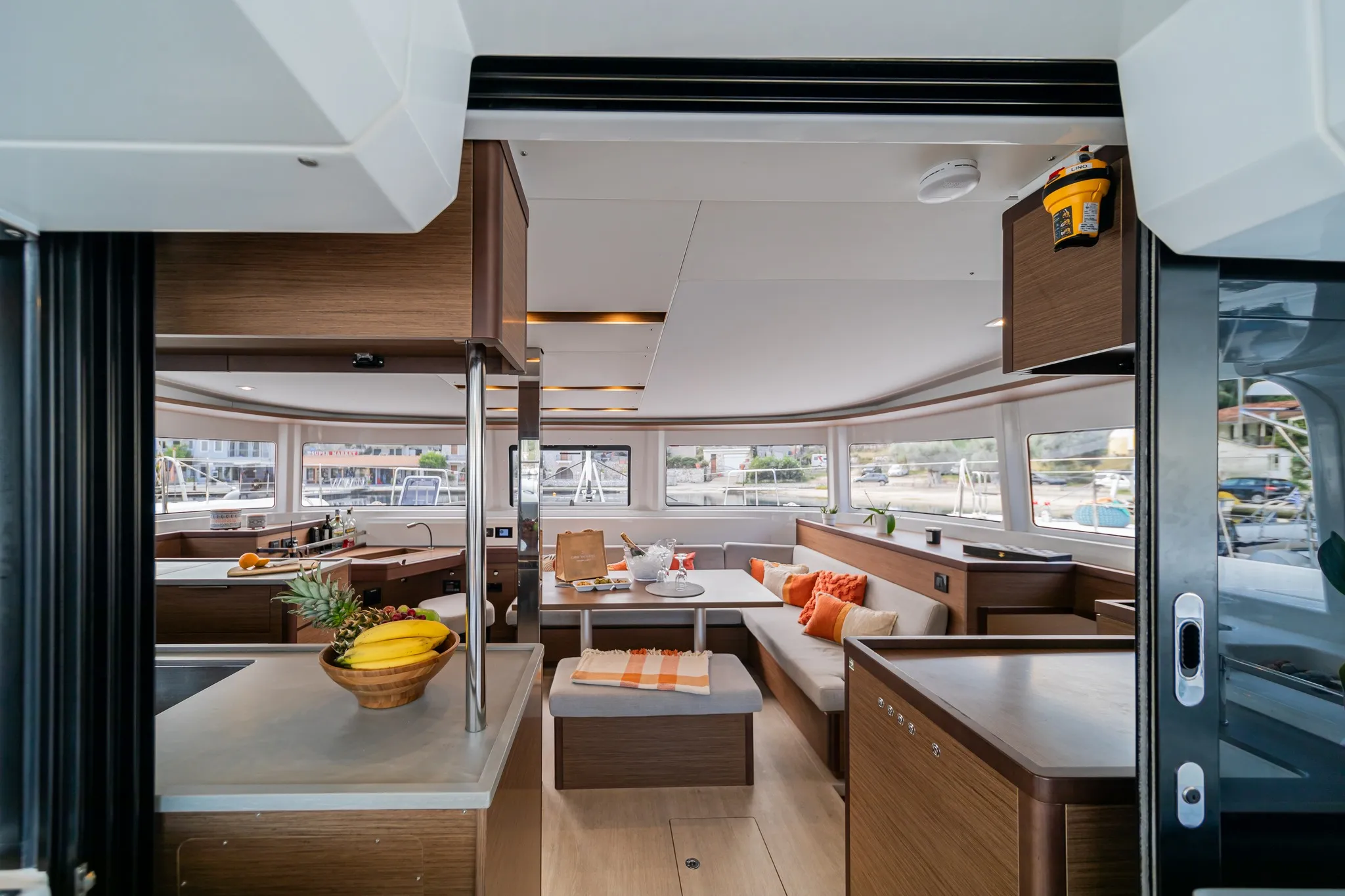 Image slide 136834