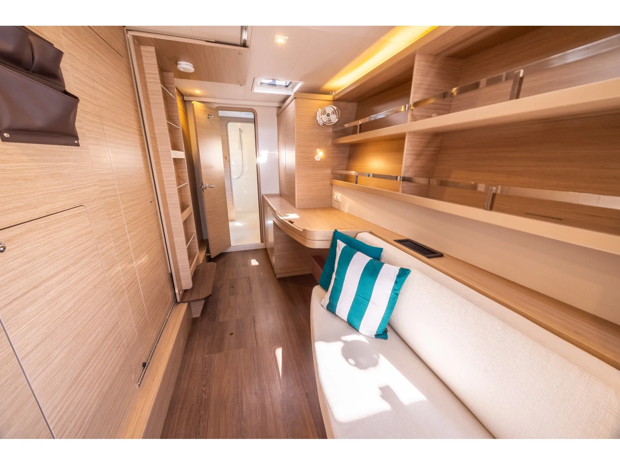 Image slide 136888