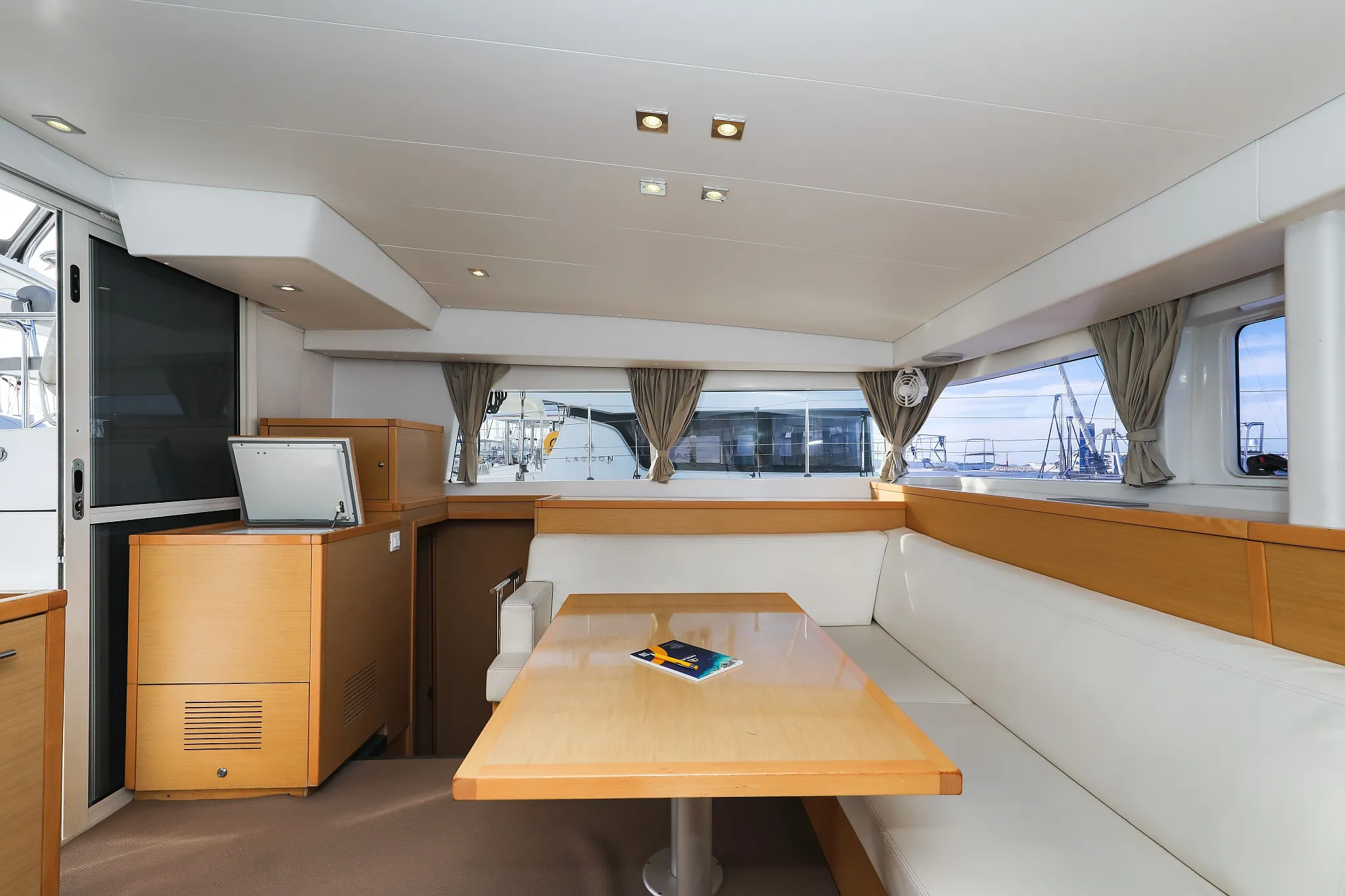Image slide 13693
