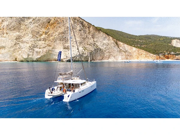 Lagoon 400 S2 AQUADANCER boat image