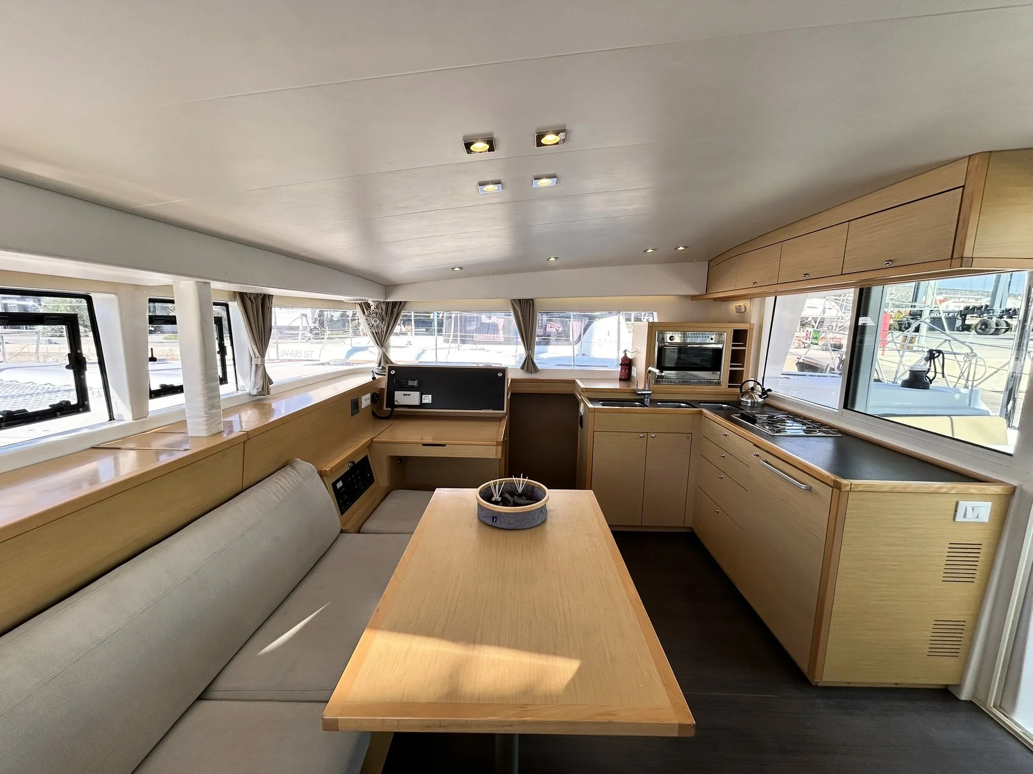 Image slide 137451