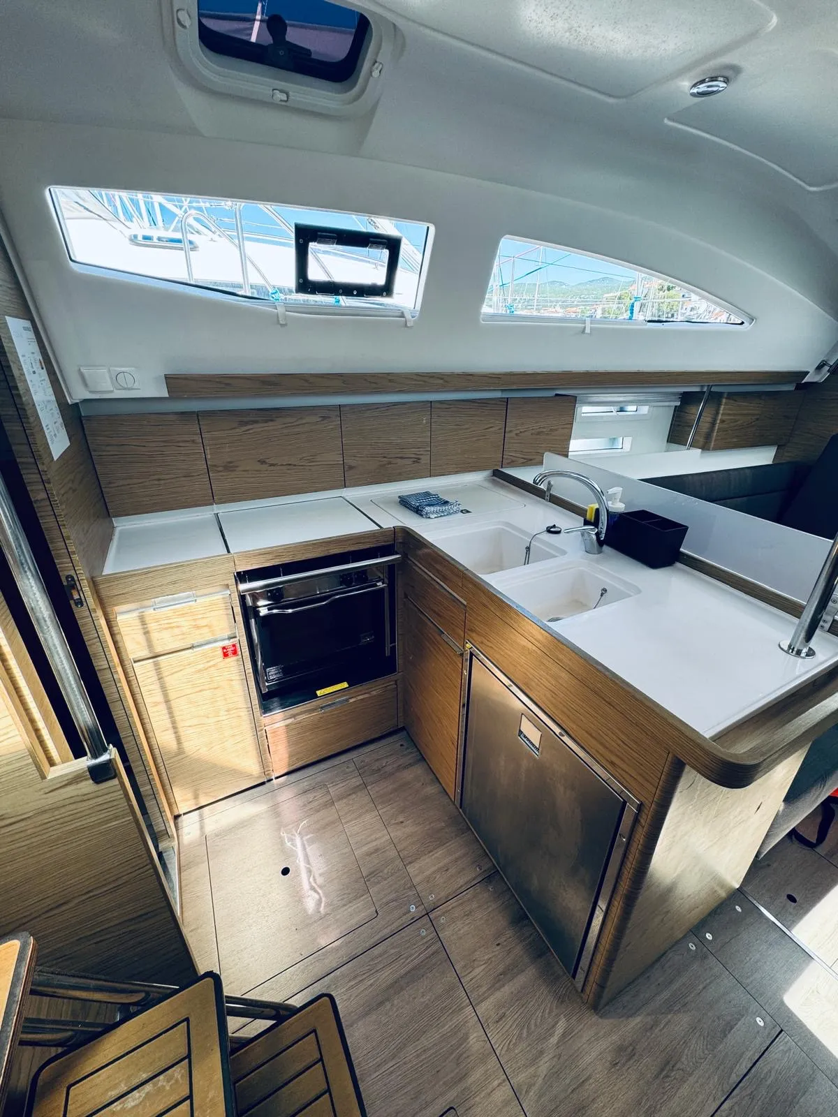 Image slide 137650