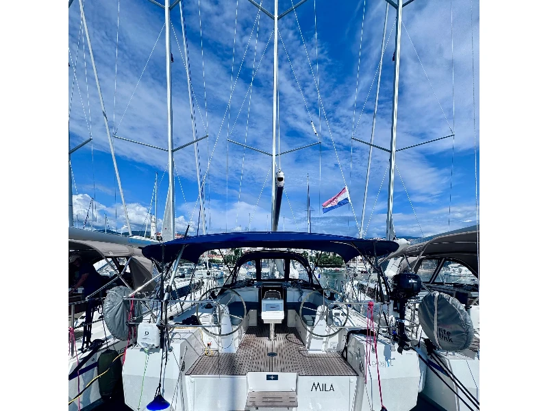 Bavaria C38 Mila boat image