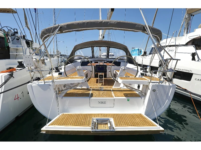 Hanse 418 NIKE boat image
