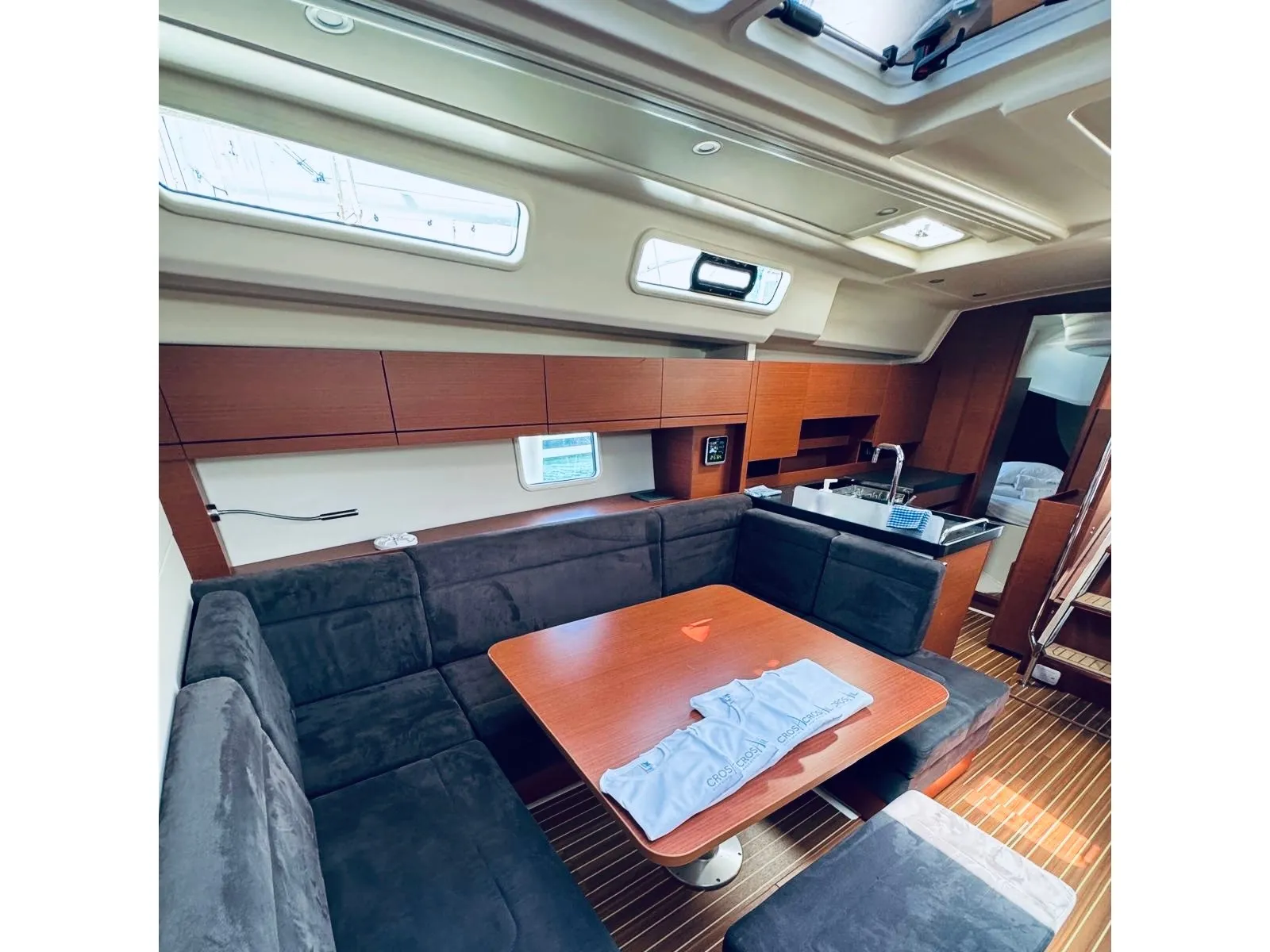 Image slide 137849