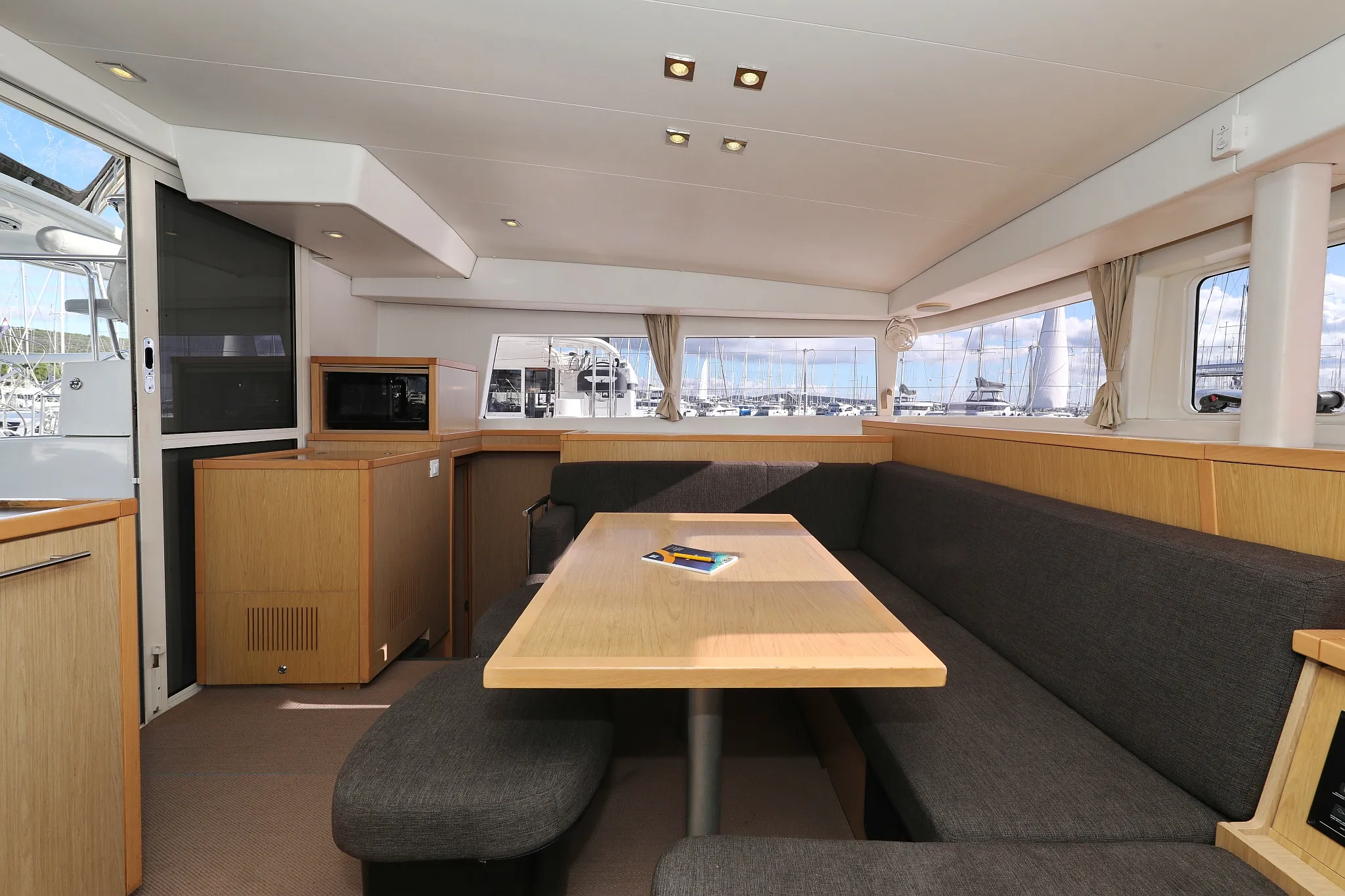 Image slide 13823