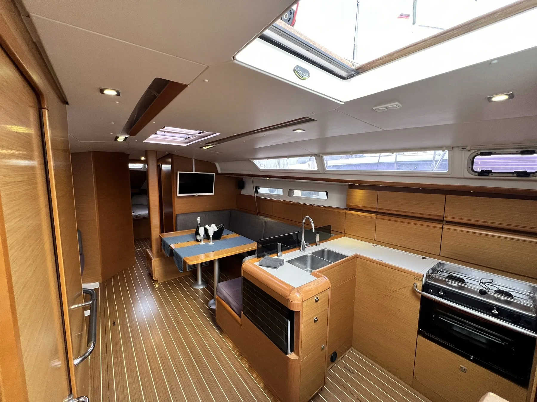 Image slide 138410