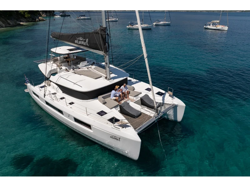 Lagoon 51 ARANEL boat image