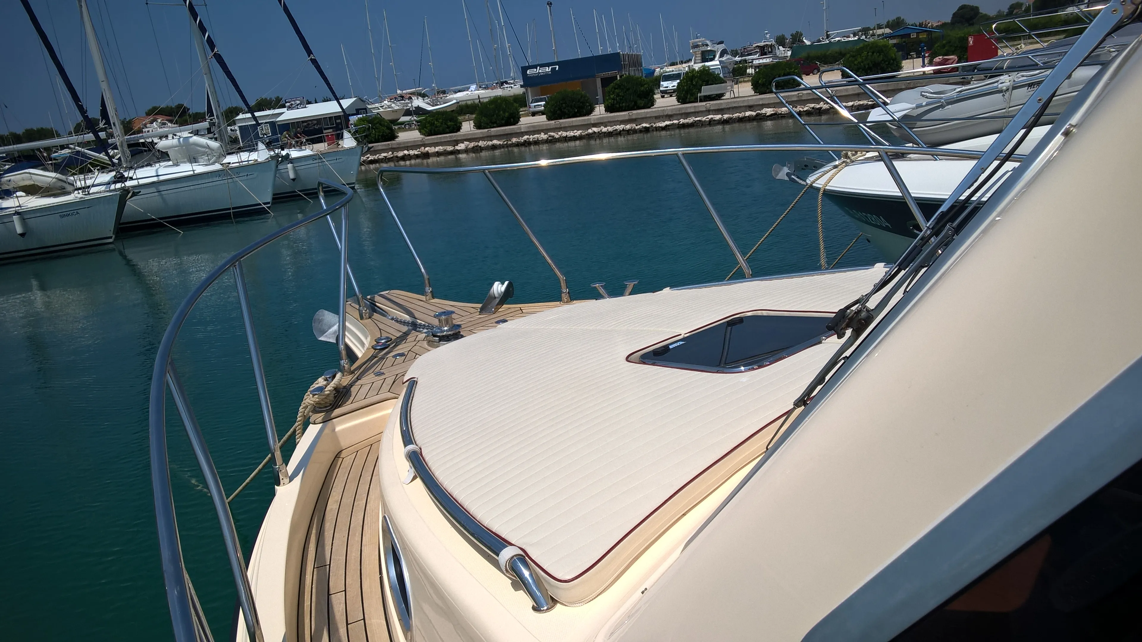 Image slide 139655
