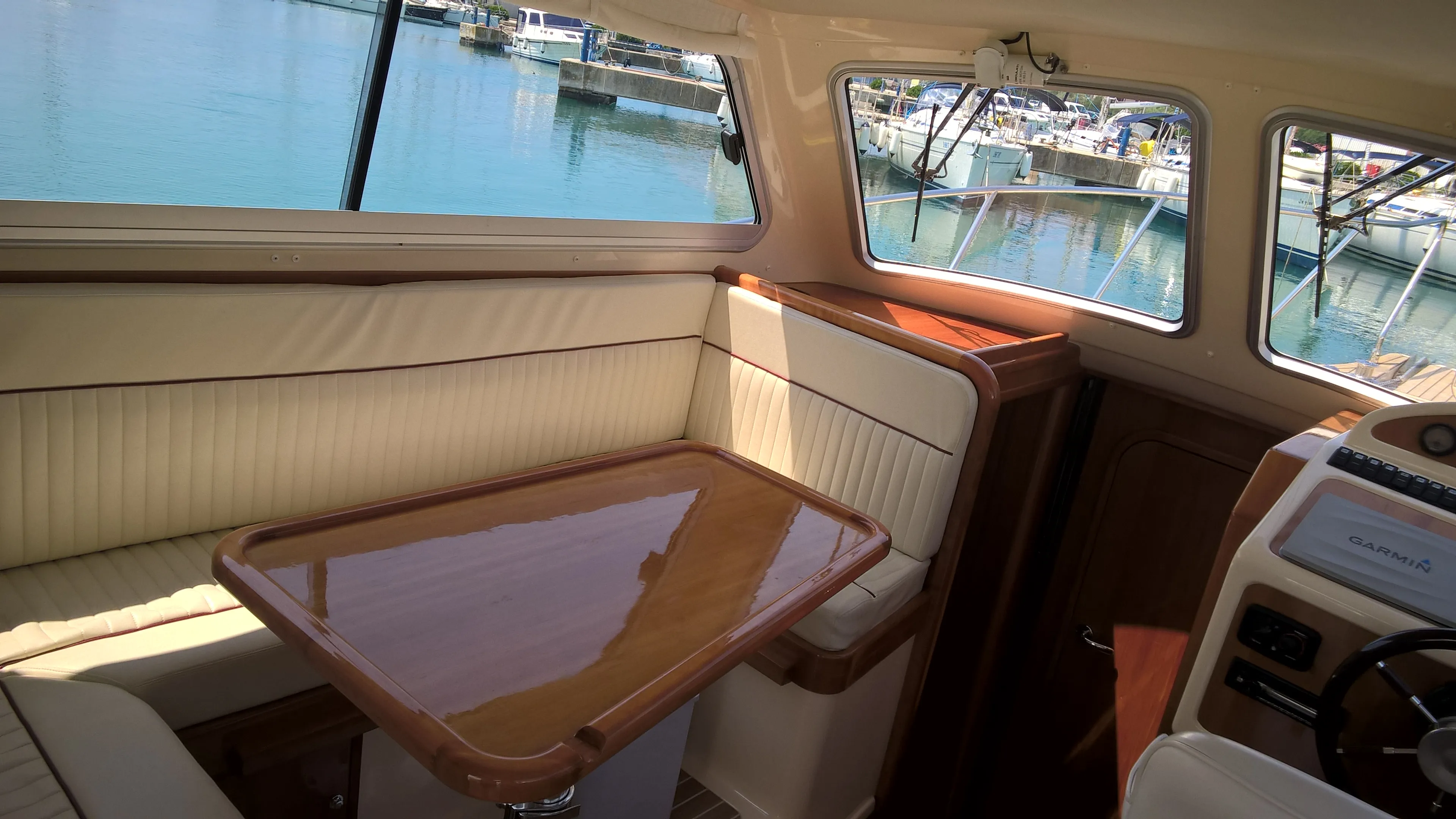 Image slide 139657