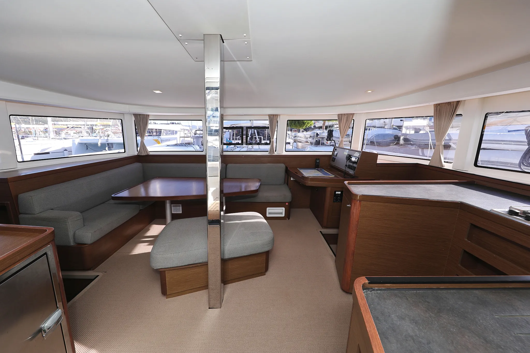 Image slide 14020