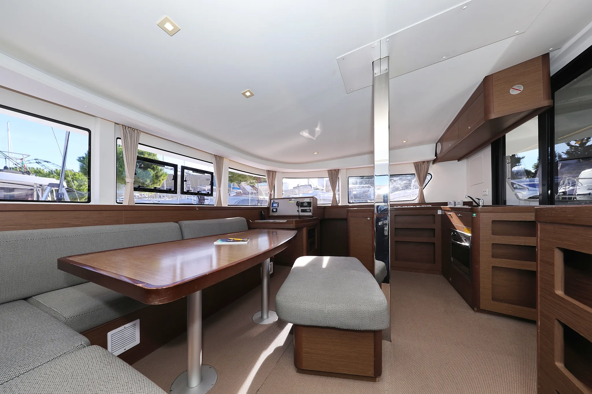 Image slide 14021