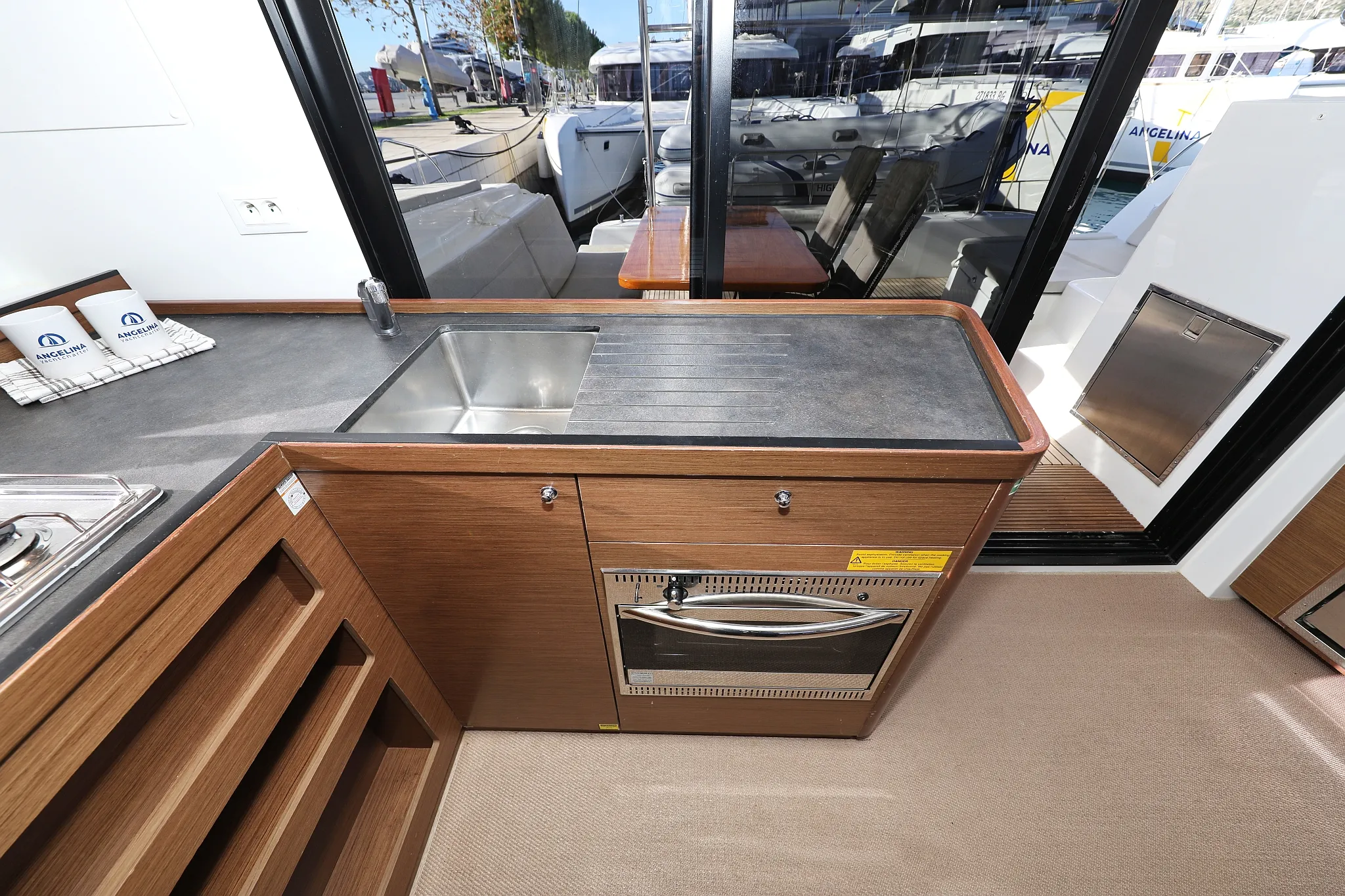 Image slide 14048