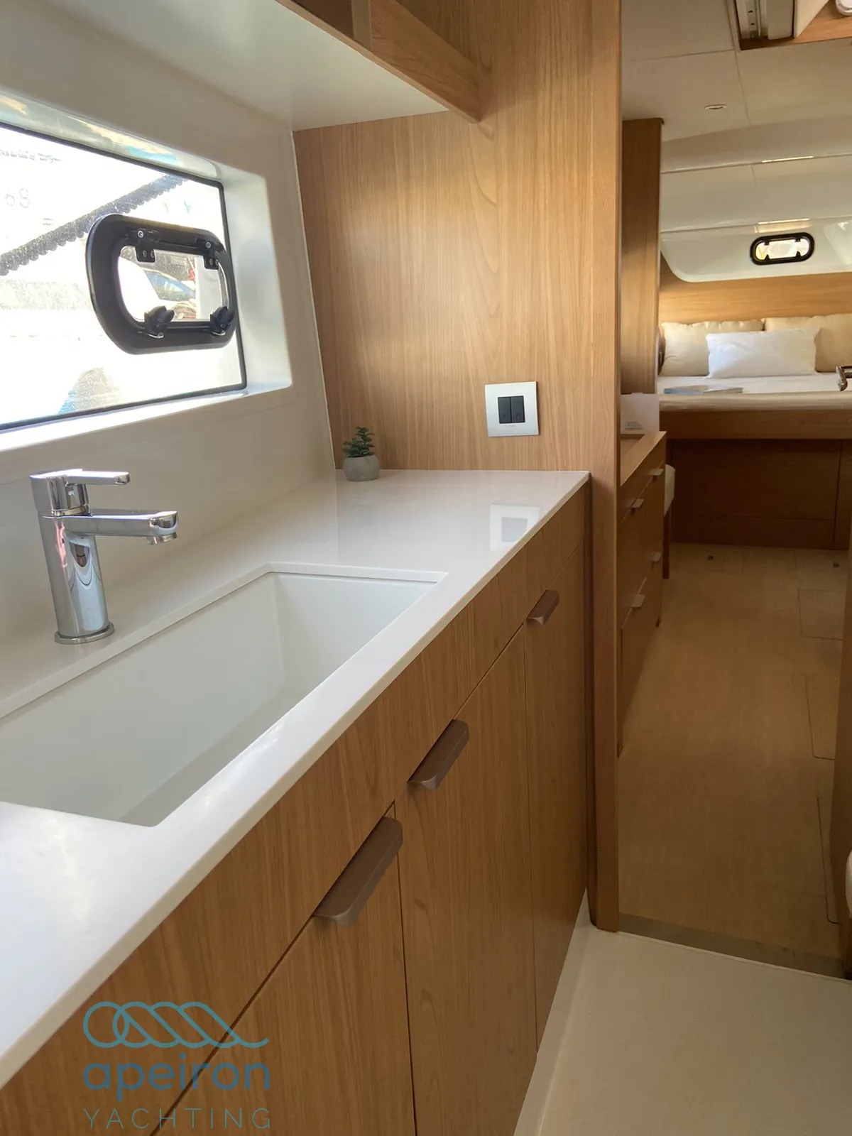 Image slide 140579