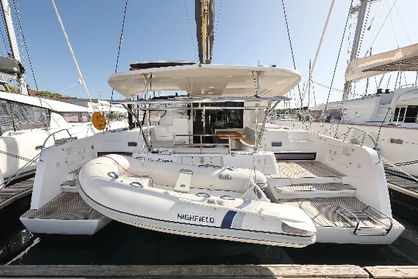 Bootsfoto Lagoon 42 Media Luna