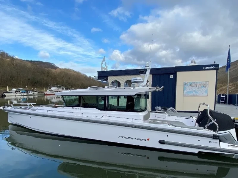 Axopar 37 XC Cross Cabin AMA boat image