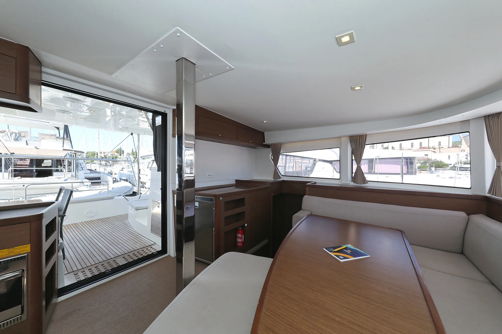Image slide 14070