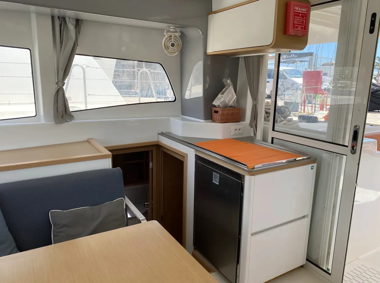 Image slide 140735