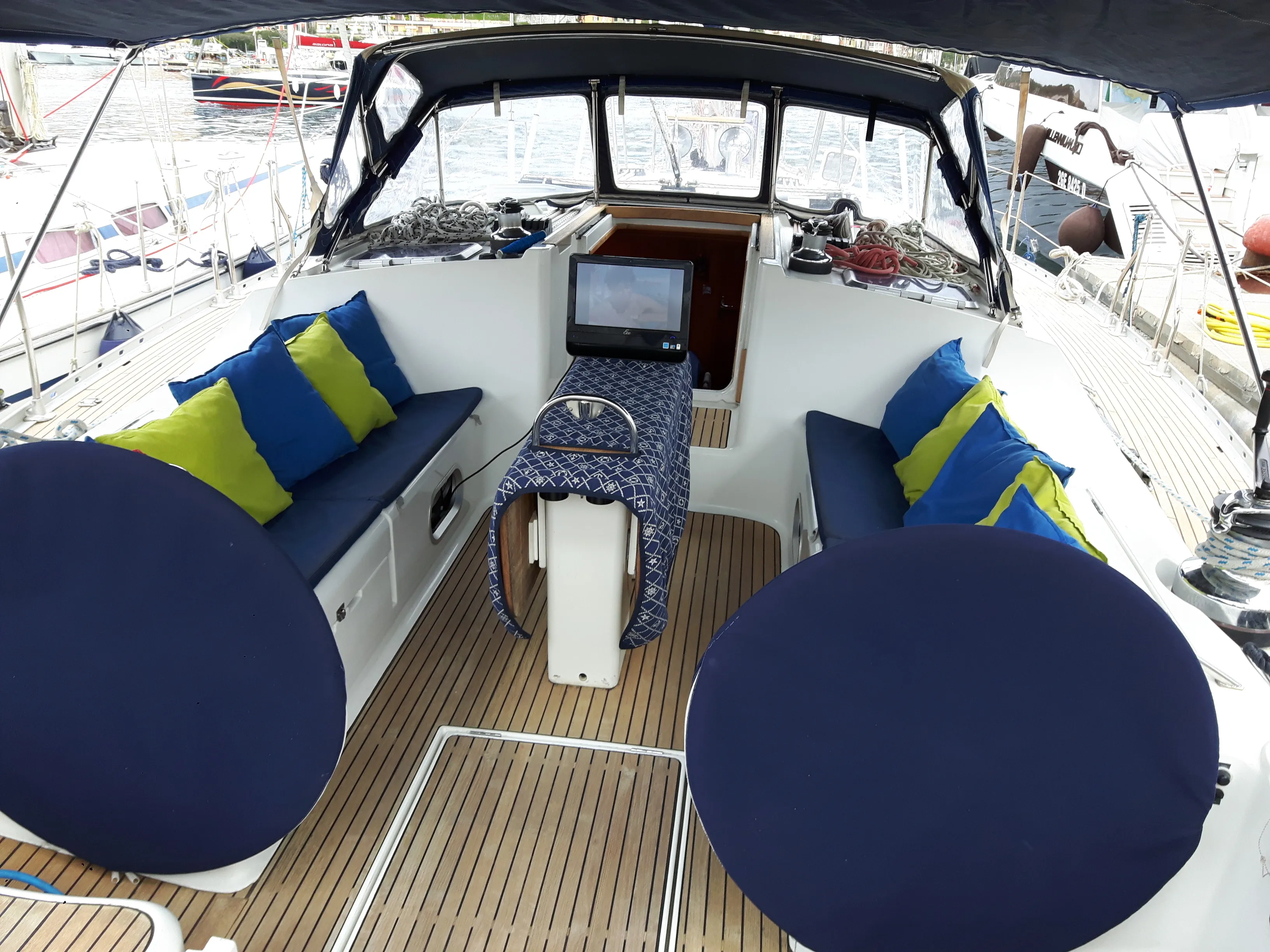 Image slide 140946