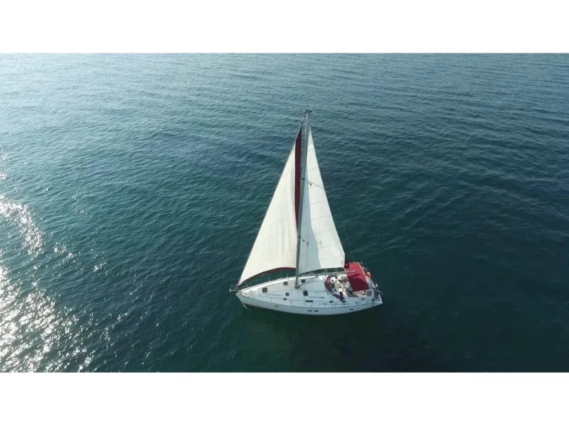 Oceanis 411 Simonetta (Bow Thruster, electric heads, Solar Panel) boat image