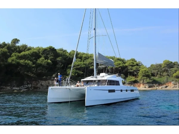 Nautitech 46 Fly Aureliano boat image