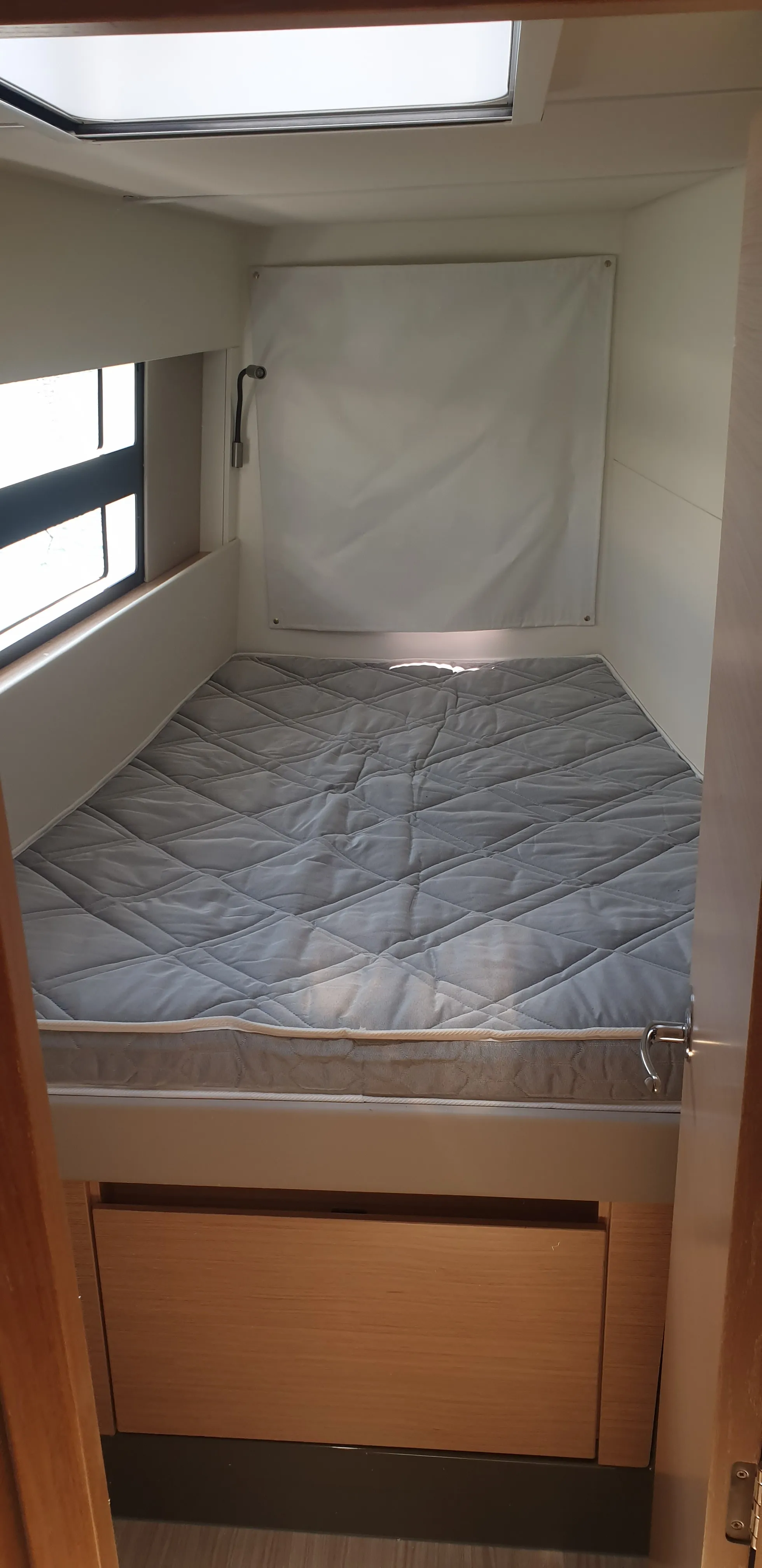 Image slide 142222