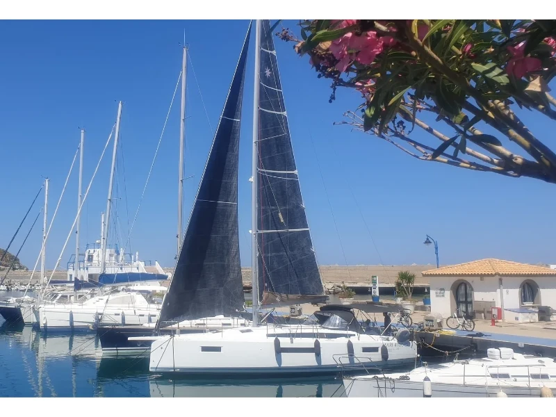 Sun Odyssey 410 The song is you boat image