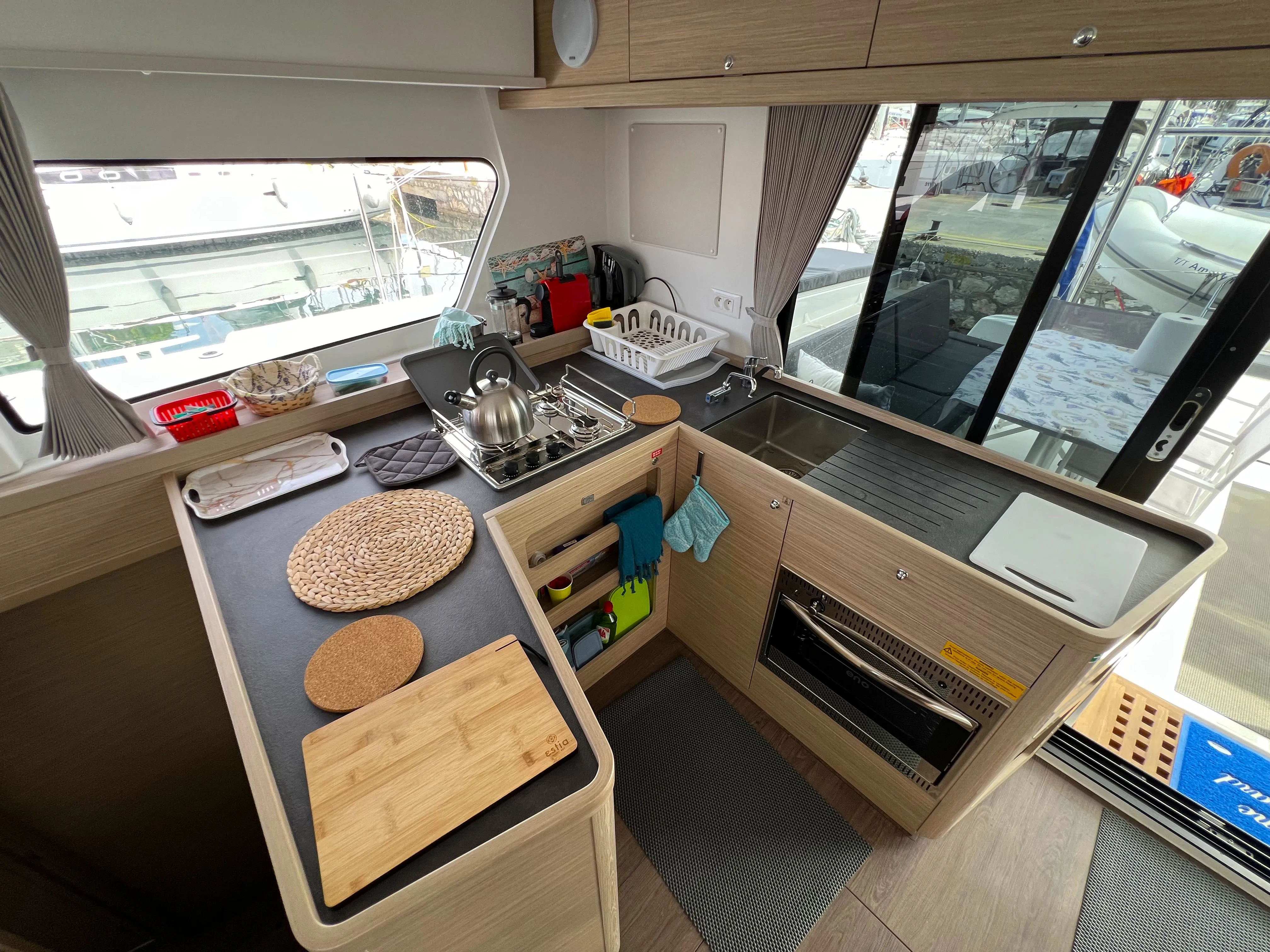 Image slide 143030
