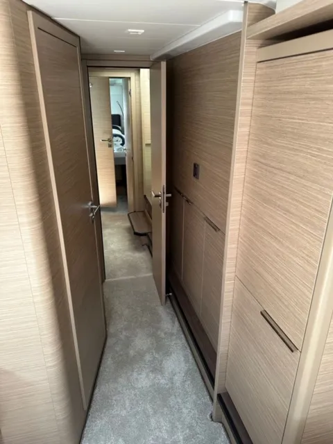 Image slide 143328